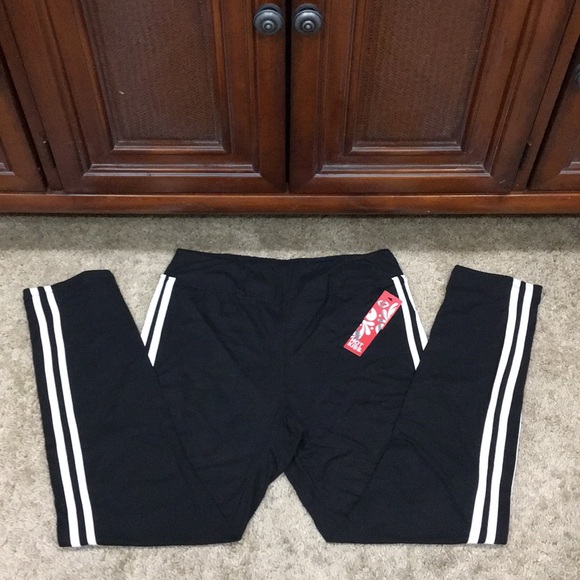 💯 HOT KISS 💯 COLLECTION SUPER STYLISH LEGGINGS - Picture 6 of 6